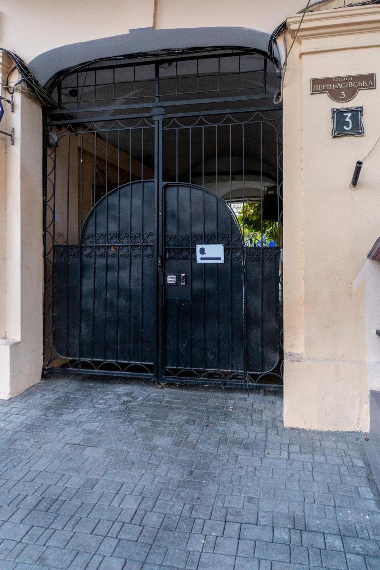 Хостел Friends House Odesa Exterior foto